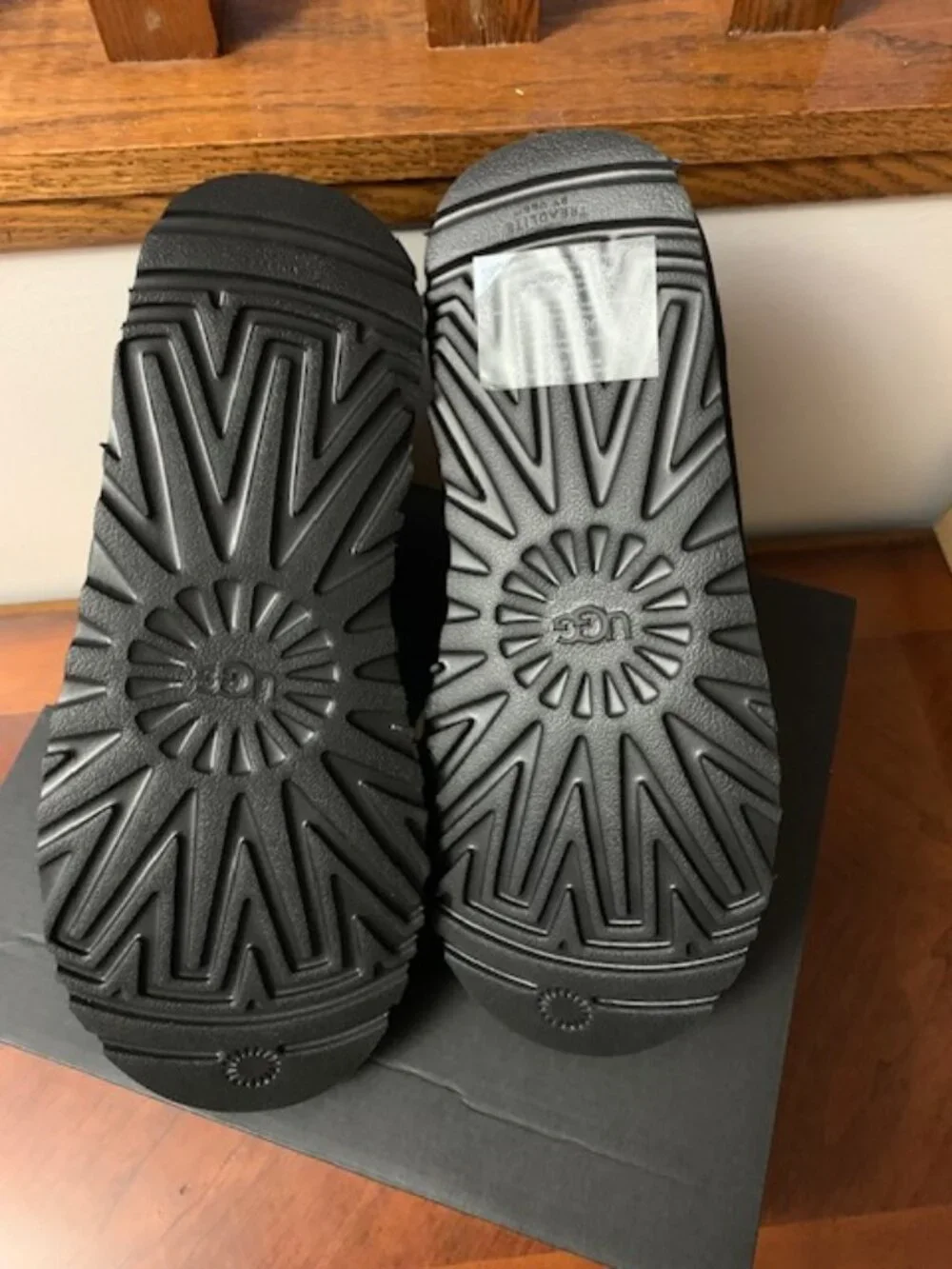 NIB Mens Ugg boots